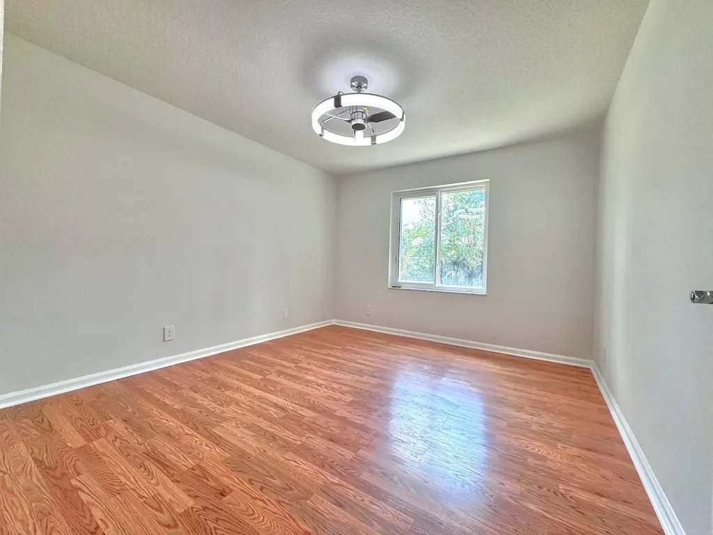13706 N 41st Lane Lane N The Acreage FL 33411