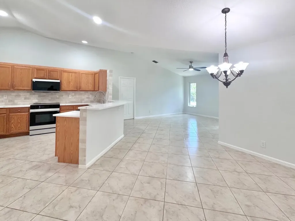 13706 N 41st Lane Lane N The Acreage FL 33411