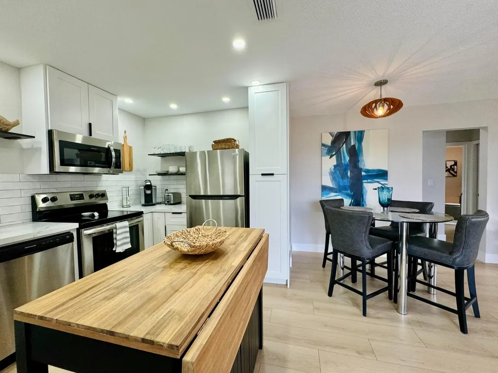 3201 NE 29th Street Fort Lauderdale FL 33308