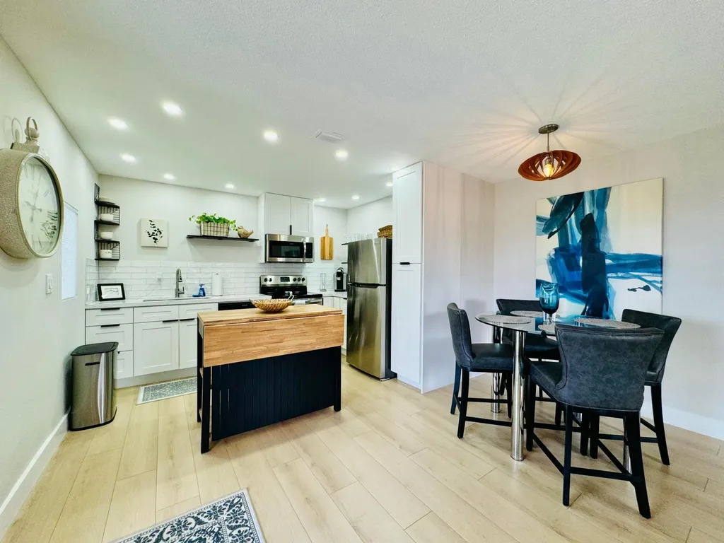 3201 NE 29th Street Fort Lauderdale FL 33308
