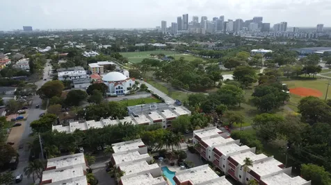 1401 NE 9th Street Fort Lauderdale FL 33304