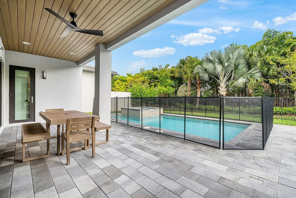 8527 Ganton Drive Boca Raton FL 33434