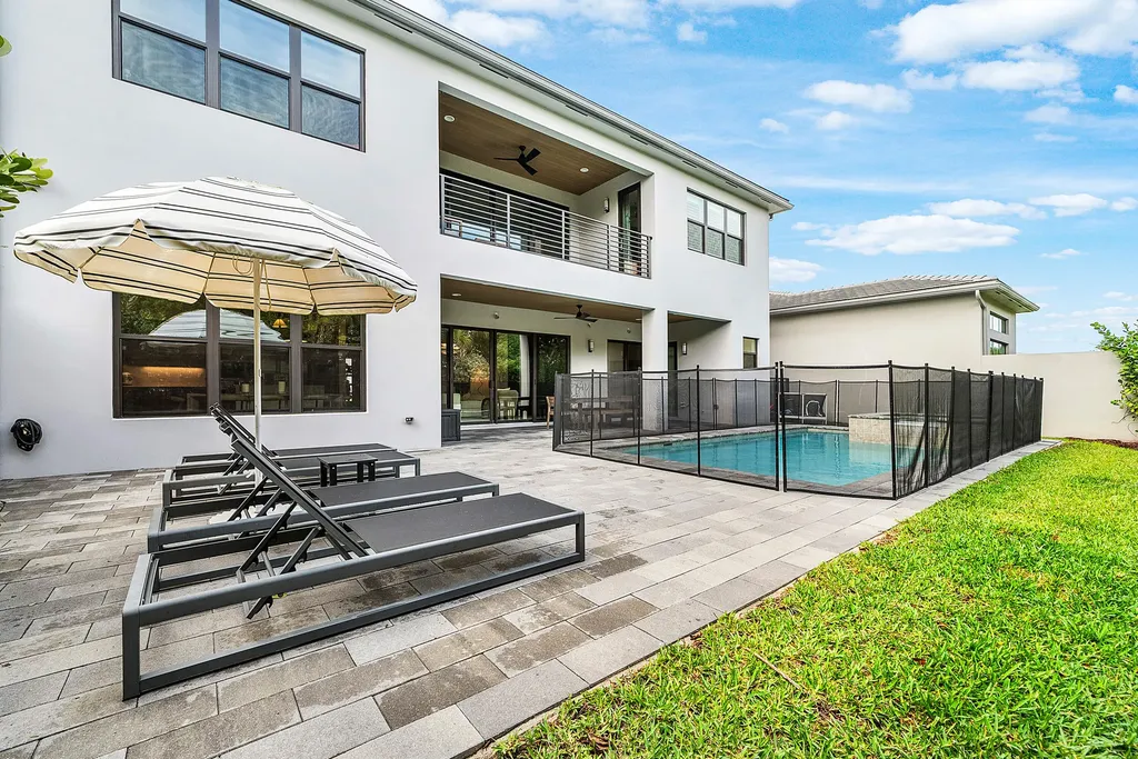 8527 Ganton Drive Boca Raton FL 33434