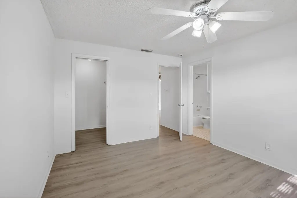 9414 NW 49th Place Sunrise FL 33351