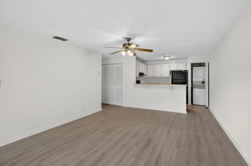 9414 NW 49th Place Sunrise FL 33351