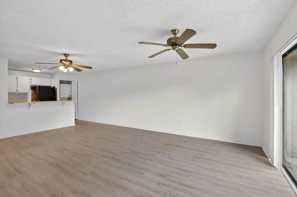 9414 NW 49th Place Sunrise FL 33351