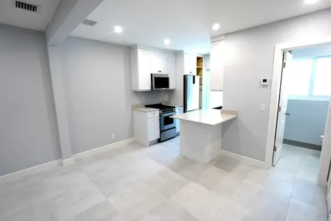631 NE 17th Way Fort Lauderdale FL 33304