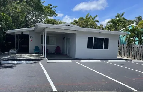 631 NE 17th Way Fort Lauderdale FL 33304