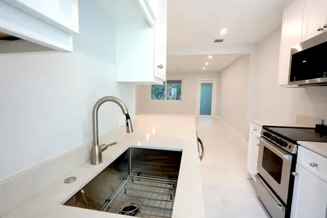 631 NE 17th Way Fort Lauderdale FL 33304