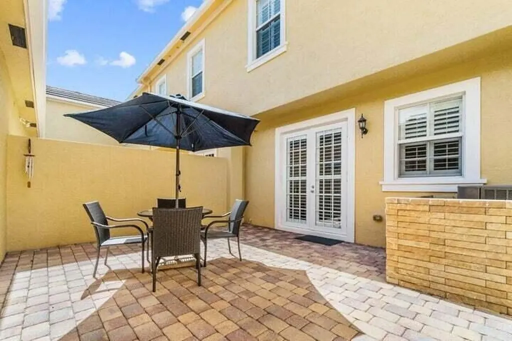 207 Edenberry Avenue Jupiter FL 33458