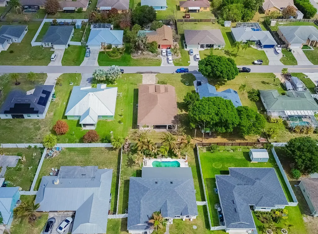 930 SW Versailles Avenue Port St Lucie FL 34953