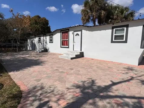 357 Hunting Club Avenue Clewiston FL 33440