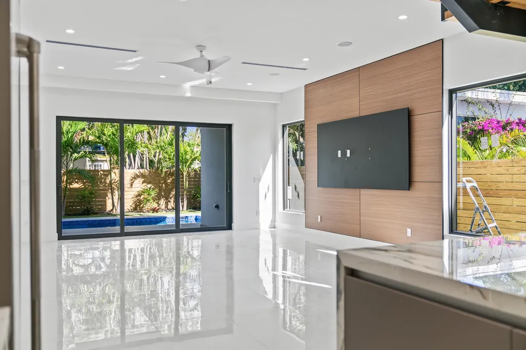 1314 NE 13th Avenue Fort Lauderdale FL 33304
