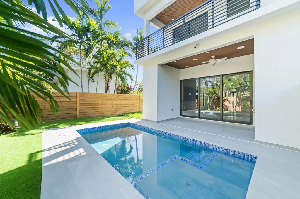 1314 NE 13th Avenue Fort Lauderdale FL 33304