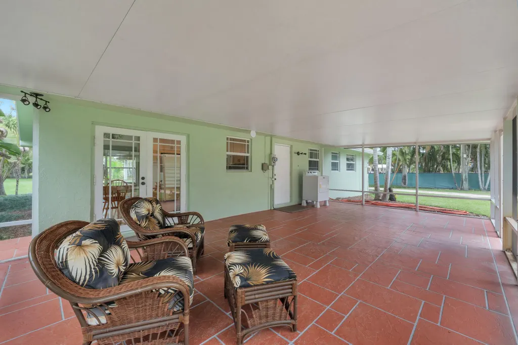 6863 Imperial Drive West Palm Beach FL 33411