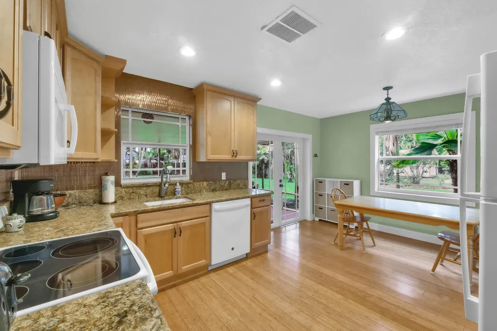 6863 Imperial Drive West Palm Beach FL 33411