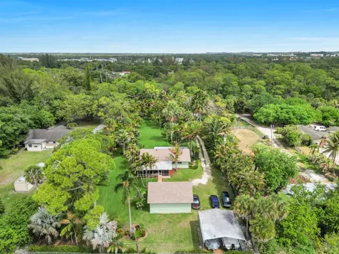 6863 Imperial Drive West Palm Beach FL 33411