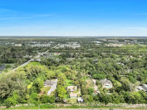 6863 Imperial Drive West Palm Beach FL 33411