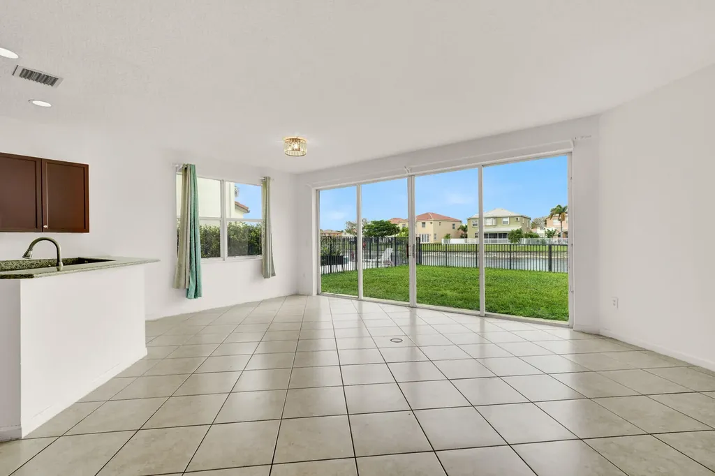 9037 Alexandra Circle Wellington FL 33414