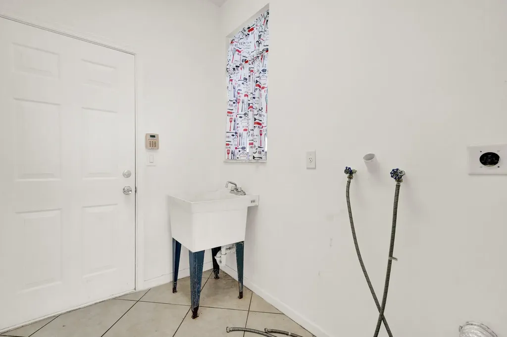 9037 Alexandra Circle Wellington FL 33414