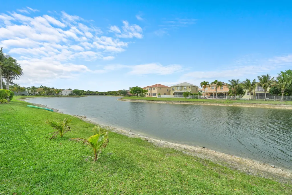 9037 Alexandra Circle Wellington FL 33414
