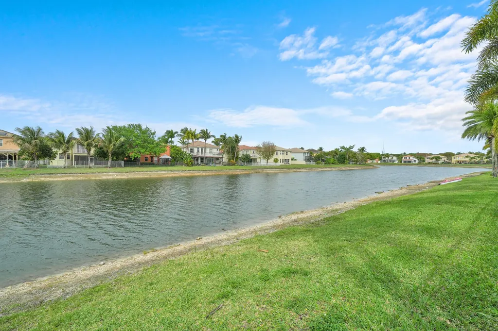 9037 Alexandra Circle Wellington FL 33414