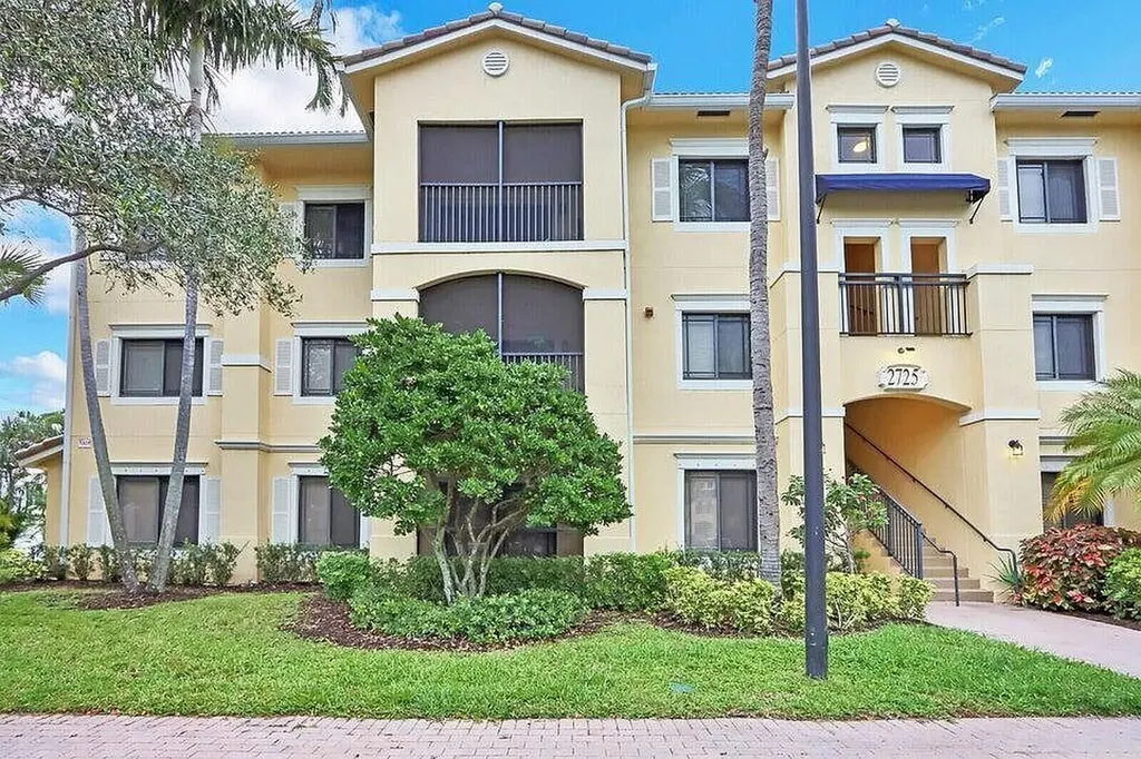 2725 Anzio Court Palm Beach Gardens FL 33410