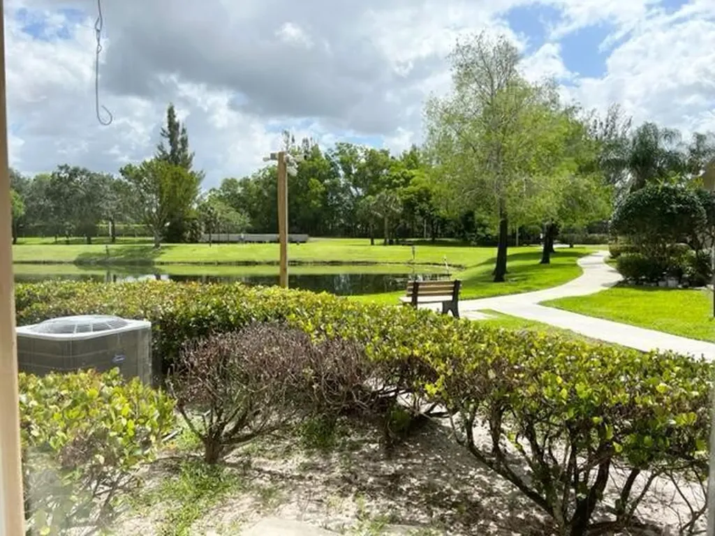 800 S Crestwood Court Court S Royal Palm Beach FL 33411