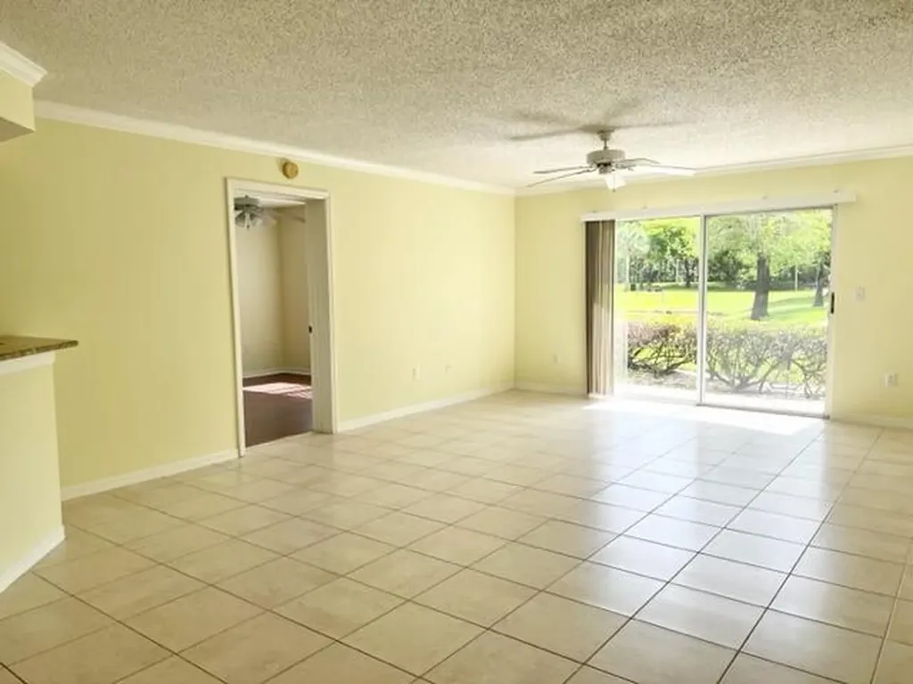 800 S Crestwood Court Court S Royal Palm Beach FL 33411