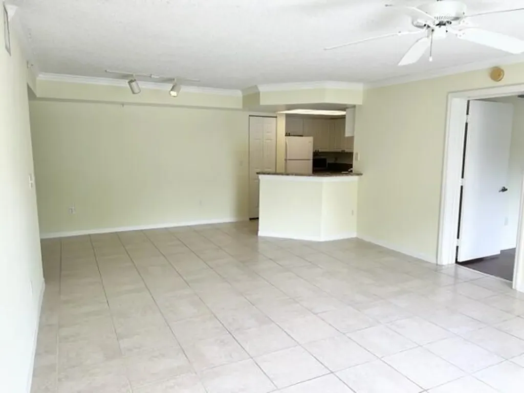 800 S Crestwood Court Court S Royal Palm Beach FL 33411