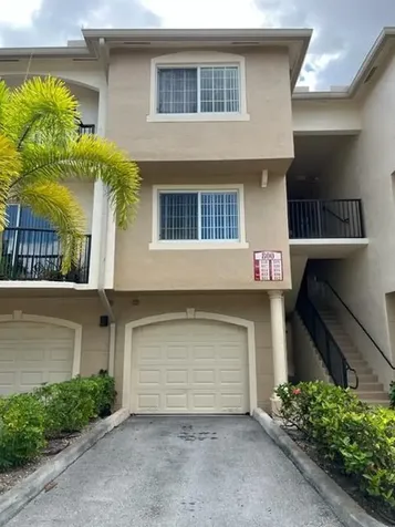 800 S Crestwood Court Court S Royal Palm Beach FL 33411