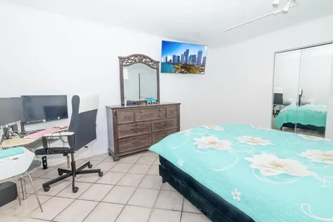 5055 NW 7th Street Miami FL 33126
