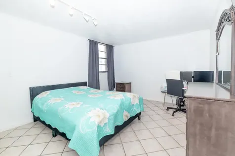 5055 NW 7th Street Miami FL 33126