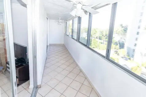 5055 NW 7th Street Miami FL 33126