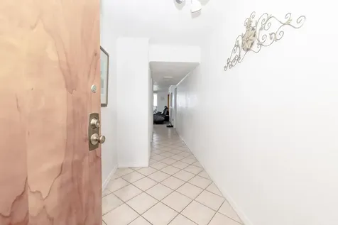 5055 NW 7th Street Miami FL 33126