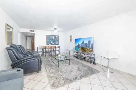 5055 NW 7th Street Miami FL 33126