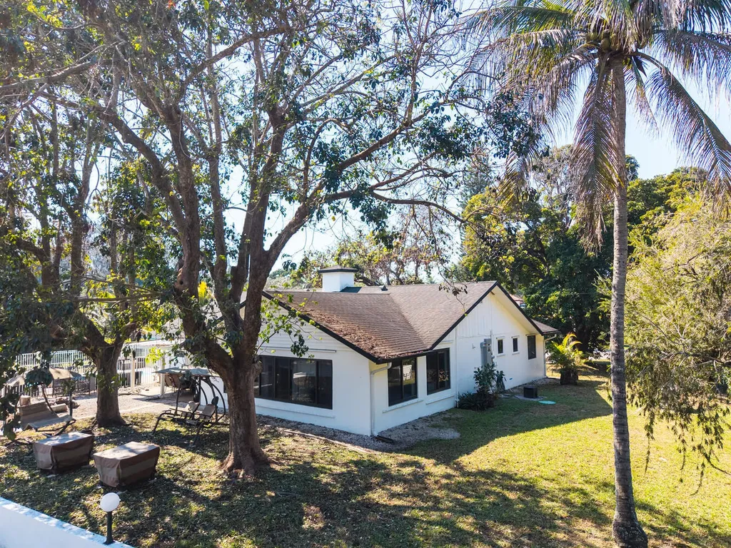 1710 SW 142nd Avenue Davie FL 33325