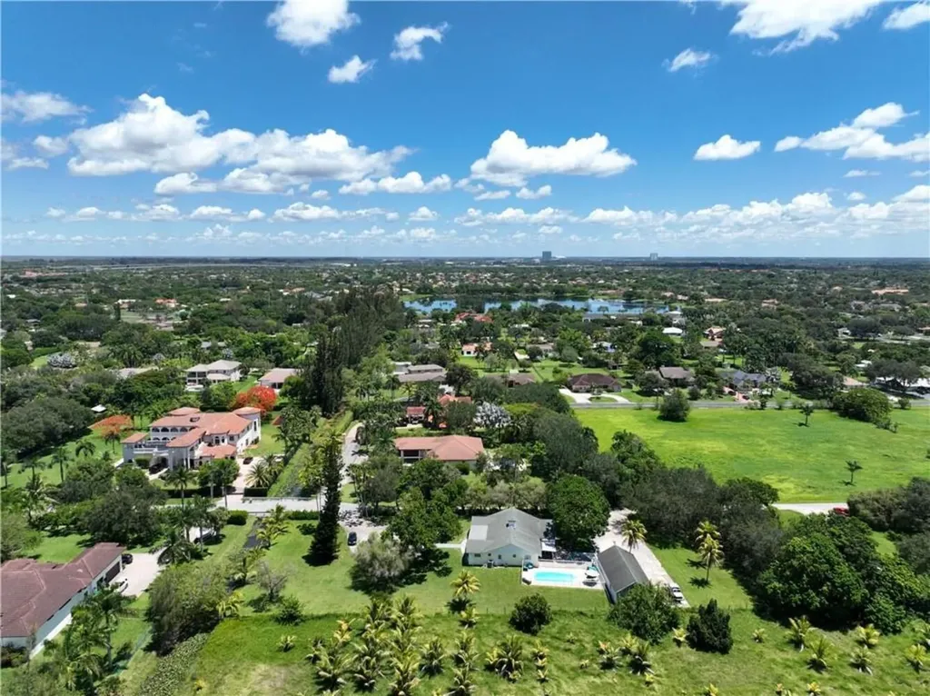 1710 SW 142nd Avenue Davie FL 33325