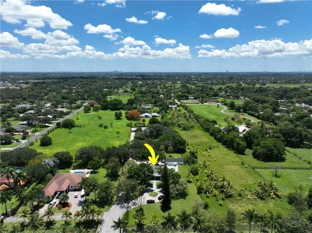 1710 SW 142nd Avenue Davie FL 33325