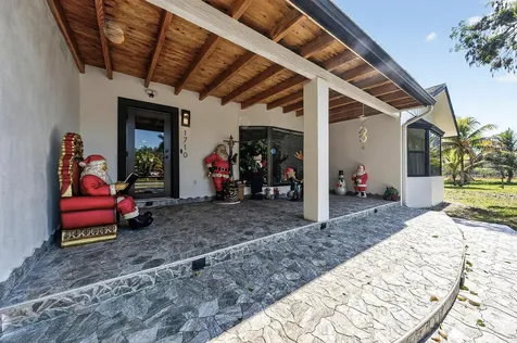 1710 SW 142nd Avenue Davie FL 33325
