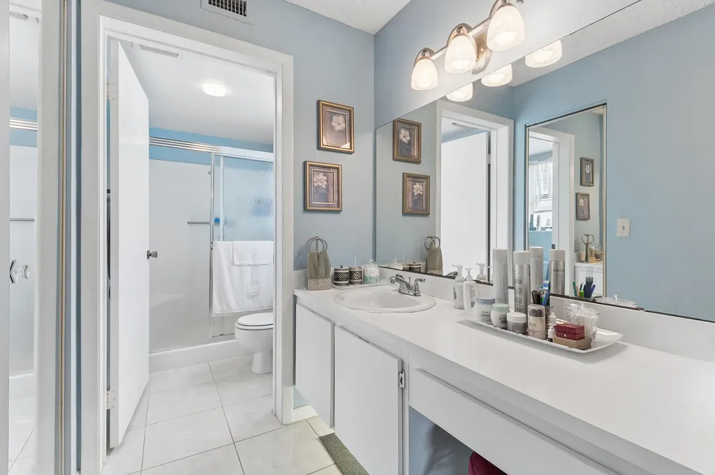 901 Pinecrest Circle Jupiter FL 33458