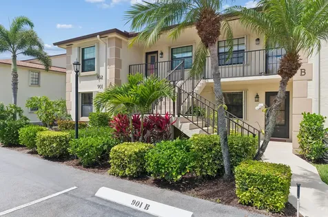 901 Pinecrest Circle Jupiter FL 33458