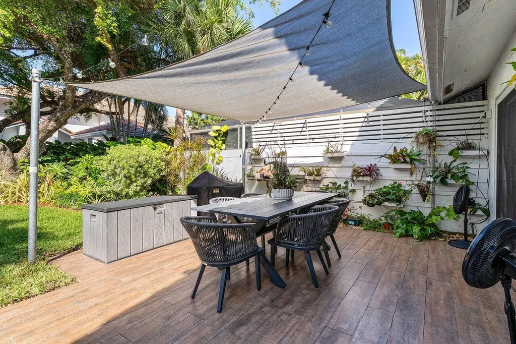 2093 NW 52nd Street Boca Raton FL 33496