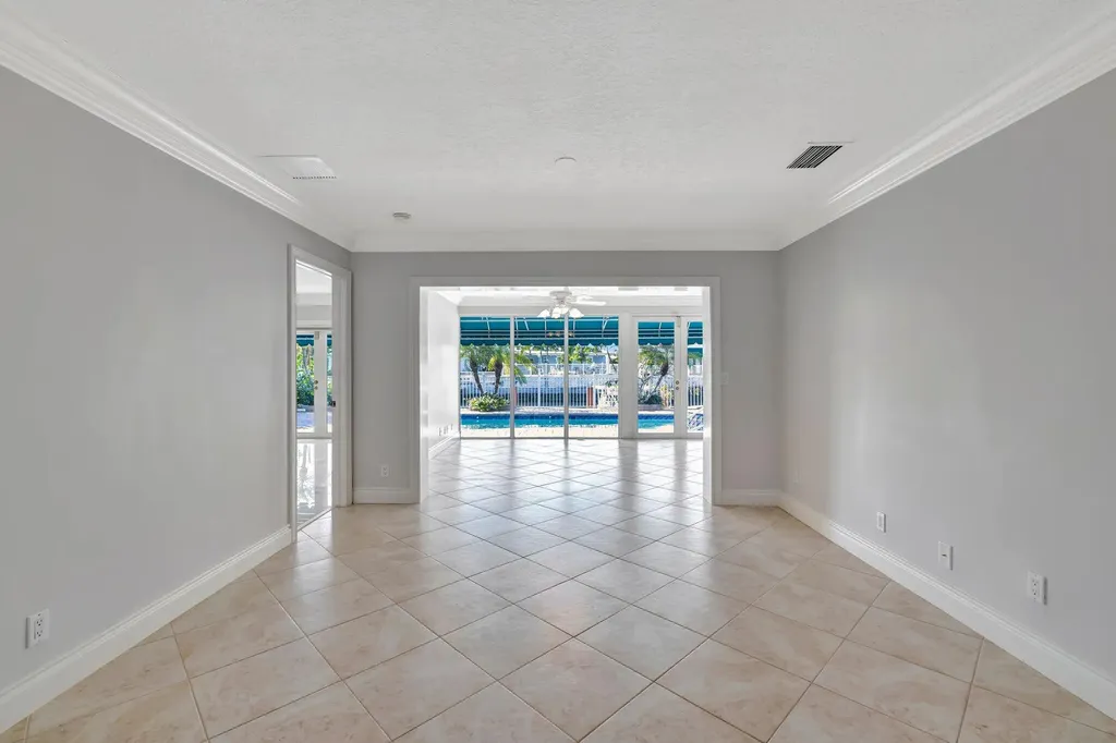 3851 NE 27th Avenue Lighthouse Point FL 33064