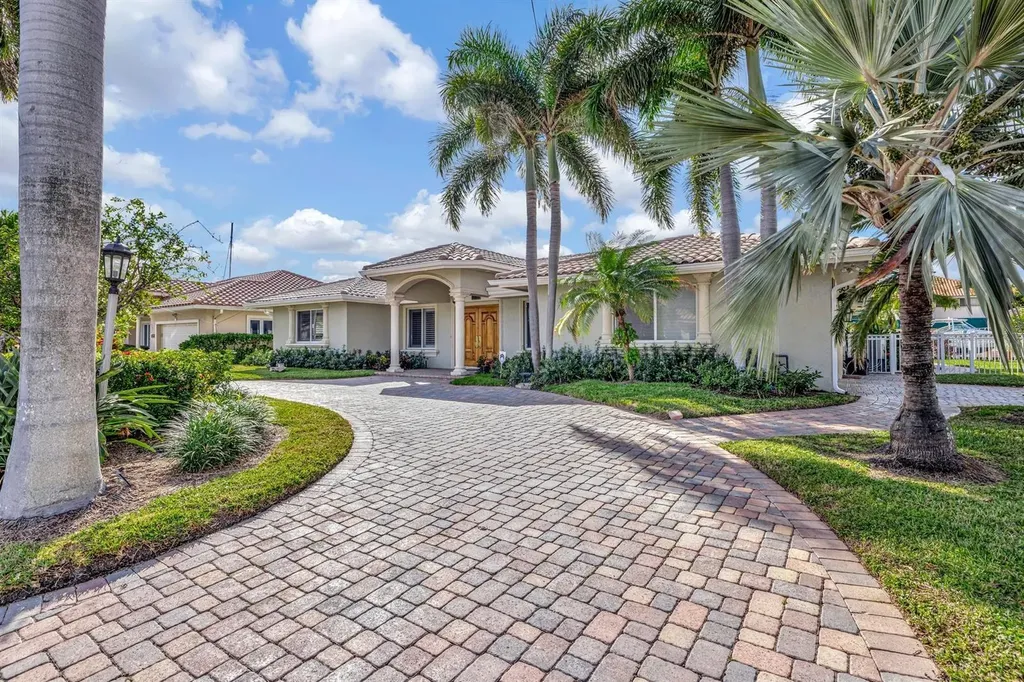3851 NE 27th Avenue Lighthouse Point FL 33064