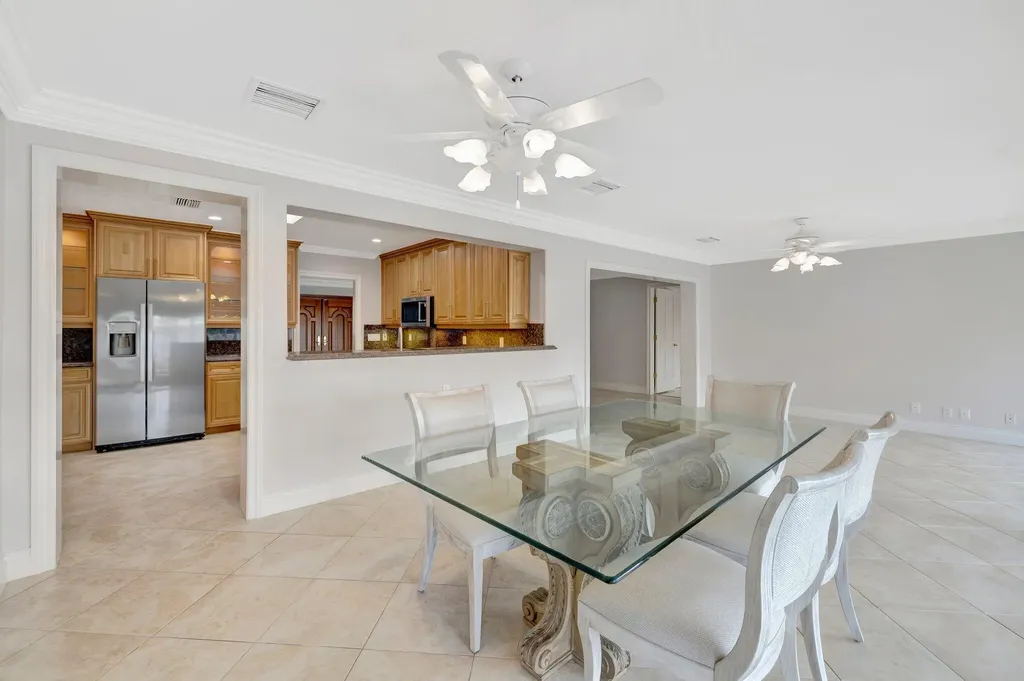 3851 NE 27th Avenue Lighthouse Point FL 33064