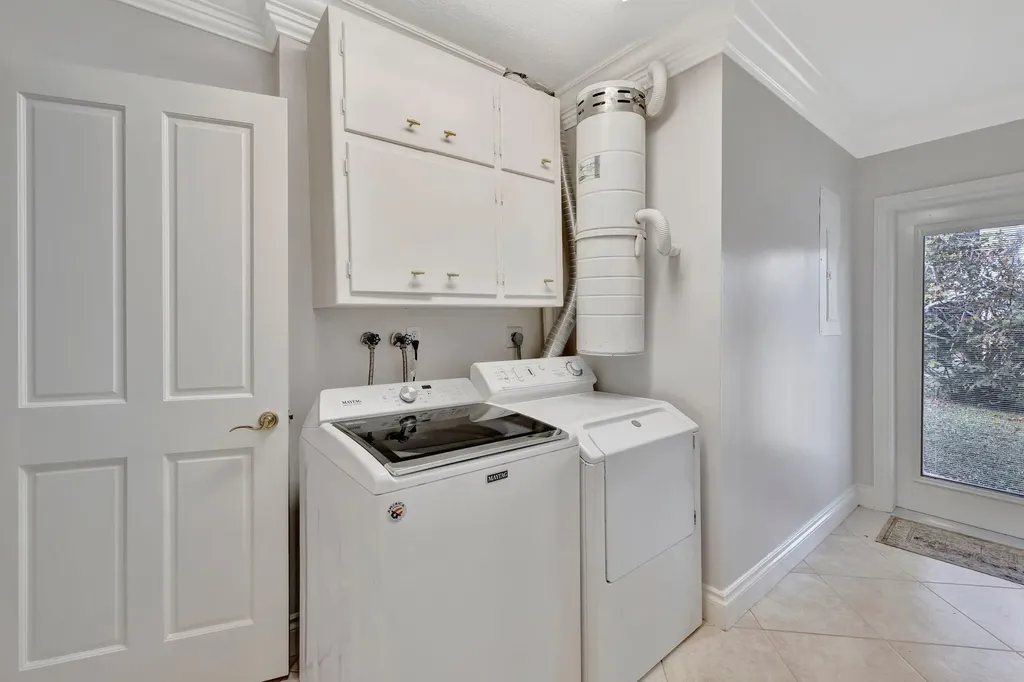 3851 NE 27th Avenue Lighthouse Point FL 33064
