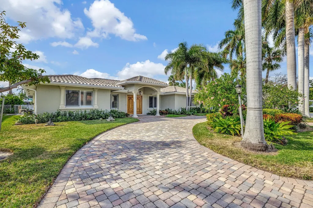 3851 NE 27th Avenue Lighthouse Point FL 33064