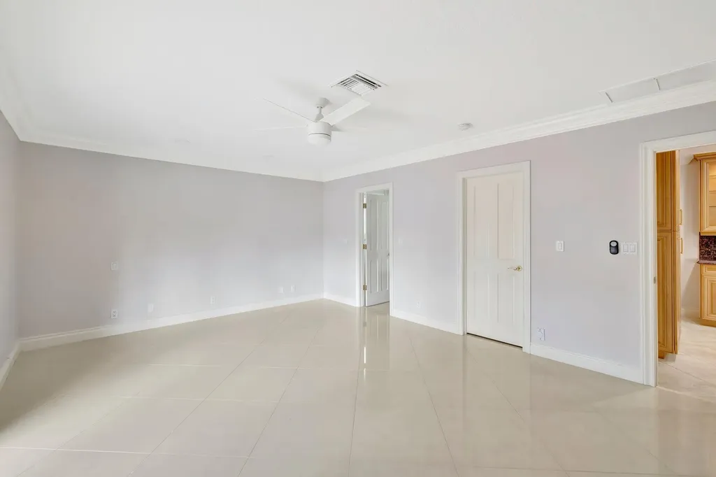 3851 NE 27th Avenue Lighthouse Point FL 33064