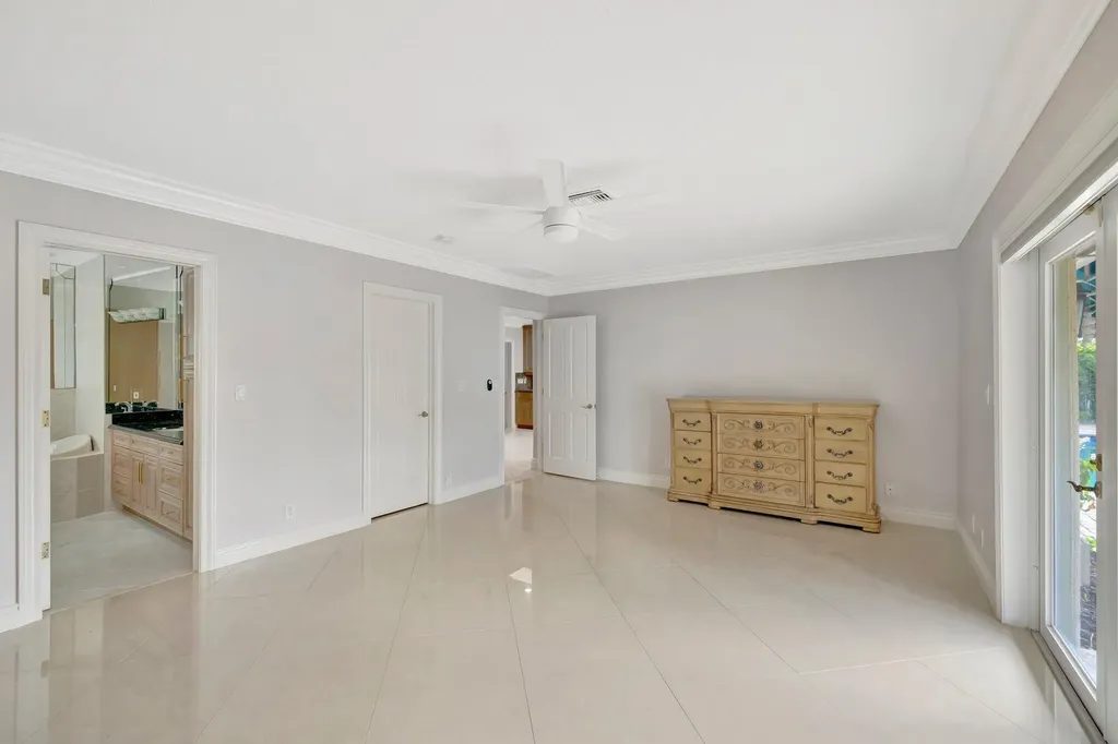3851 NE 27th Avenue Lighthouse Point FL 33064